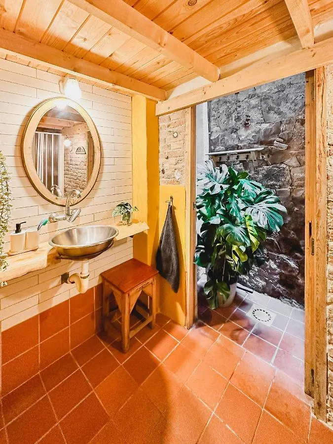 Apartment Habitacion Privada, Casa Compartida Con Pareja Private Room, Shared House With A Couple Barcelona