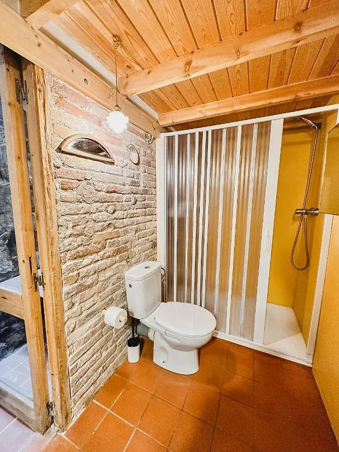 Habitacion Privada, Casa Compartida Con Pareja Private Room, Shared House With A Couple Barcelona