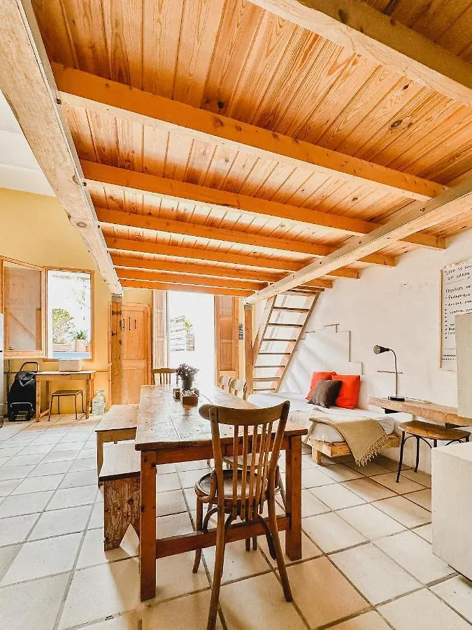 Habitacion Privada, Casa Compartida Con Pareja Private Room, Shared House With A Couple Barcelona Spain