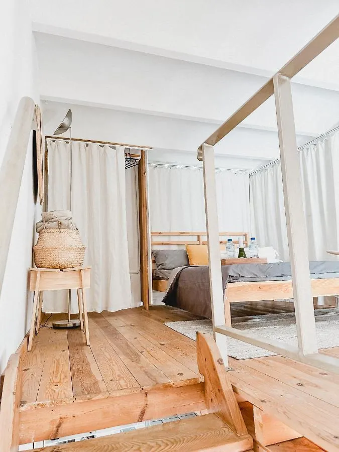Habitacion Privada, Casa Compartida Con Pareja Private Room, Shared House With A Couple Barcelona Apartment